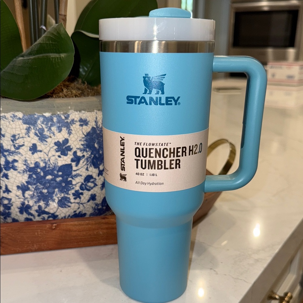 Stanley 40oz Quencher